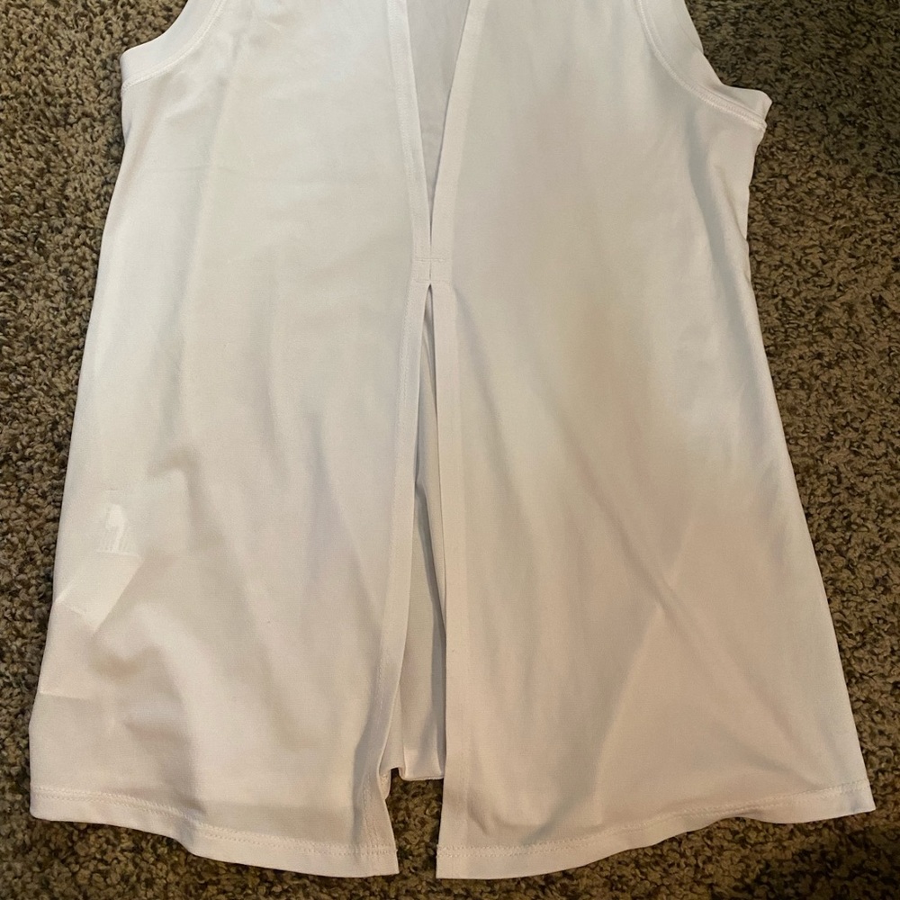 White Fabletics Tank Top - Picture 4 of 6